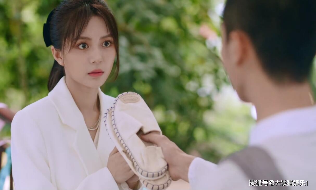 好家伙,现在的偶像剧连"出家人"都不放过,和尚都被