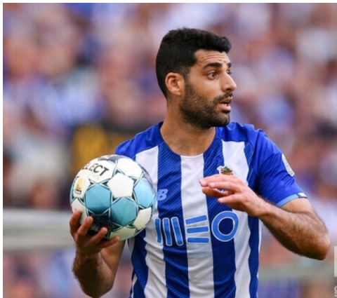 米兰向波尔图正式报价_赛季_比赛_欧元