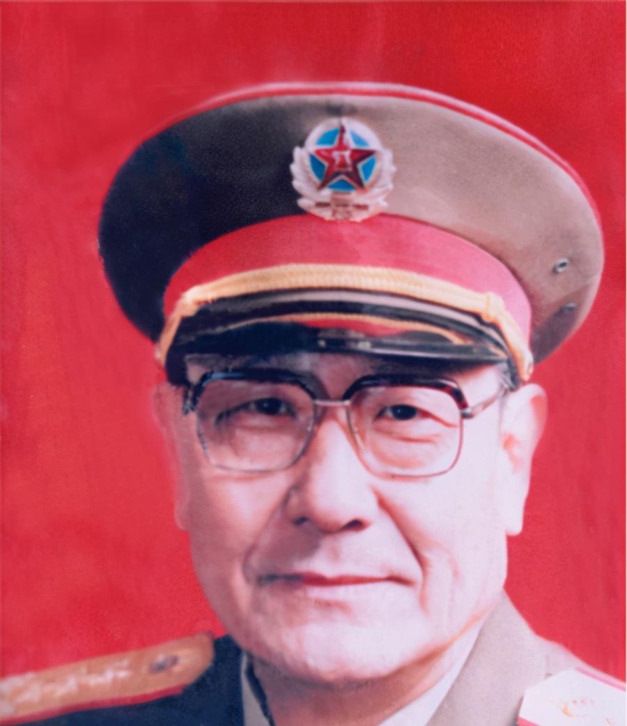 曹双明,1929年8月生,河南林州人.1946年6月参军,1946年9月入党.