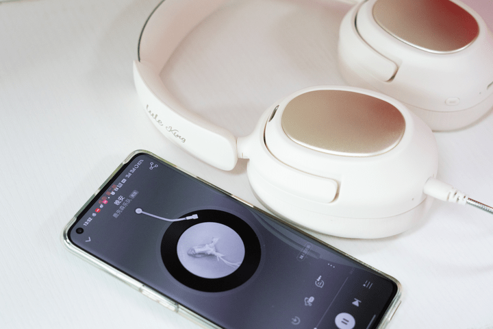 续航、音质双拔尖，48dB混合降噪，灵野G6头戴式耳机体验拉满