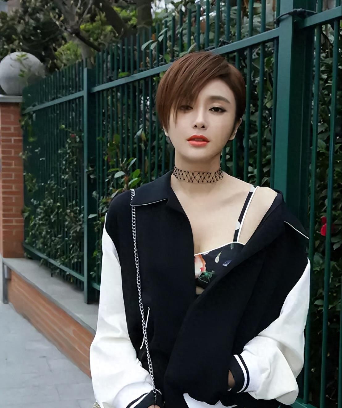 秦岚终于剪掉了自己留了十年的长发!