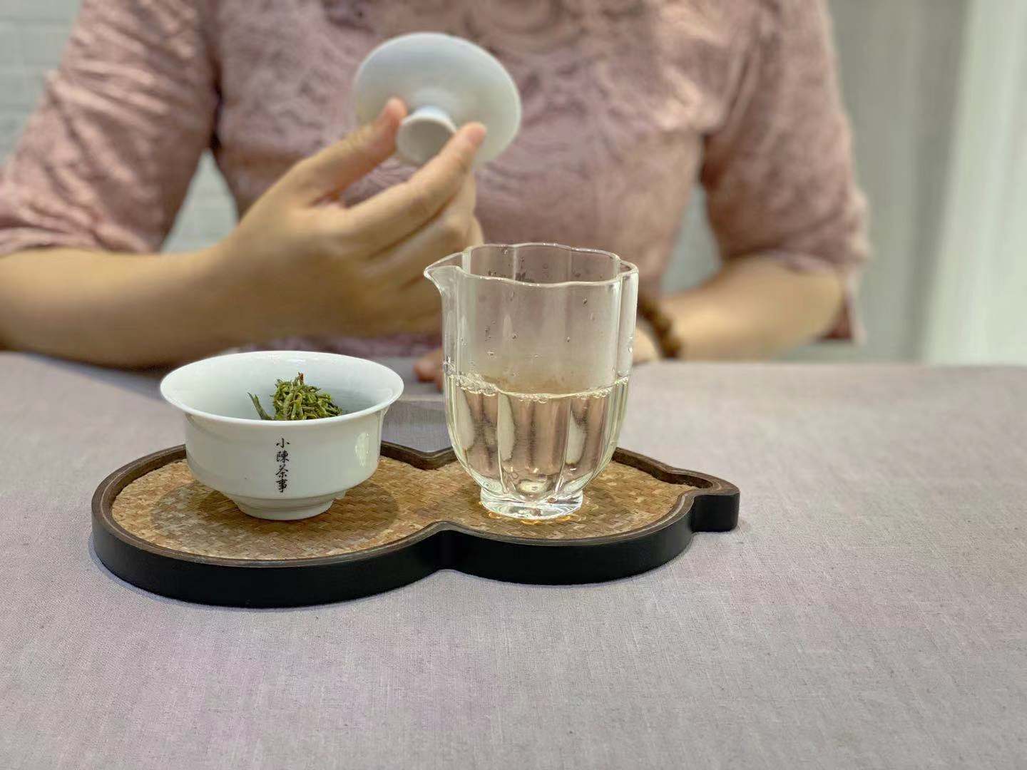 茶台喝茶照片图片