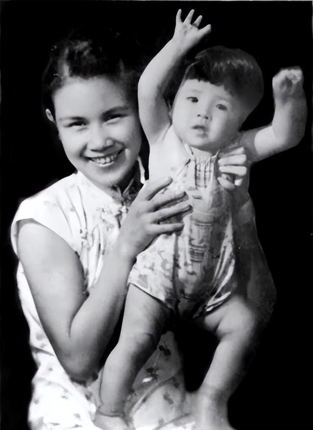 上海"玫瑰"叶露茜:赵丹前妻,因战乱被迫改嫁,子女9人皆成才_妻子