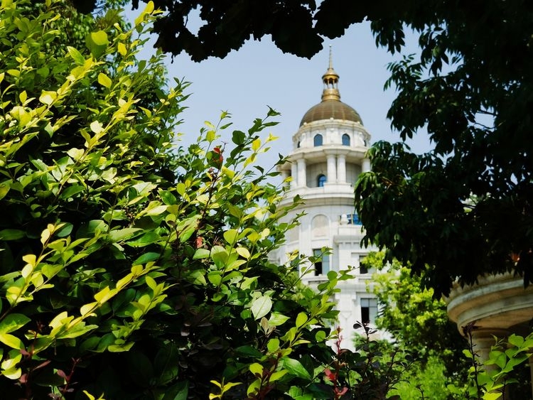 大连小平岛广场的欧式建筑