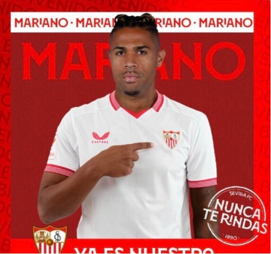 马里亚诺在罗纳尔多和阿扎尔之间短暂身披7号球衣_赛季_球员_塞维利亚