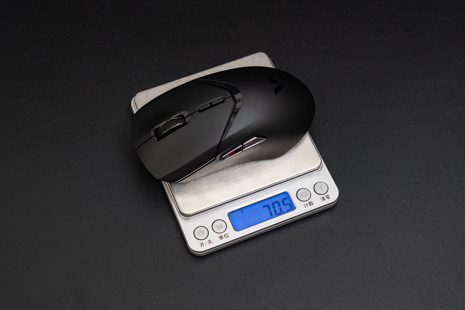 68g轻量化设计，可扩展4K回报率，雷柏VT9PRO双模游戏鼠标体验