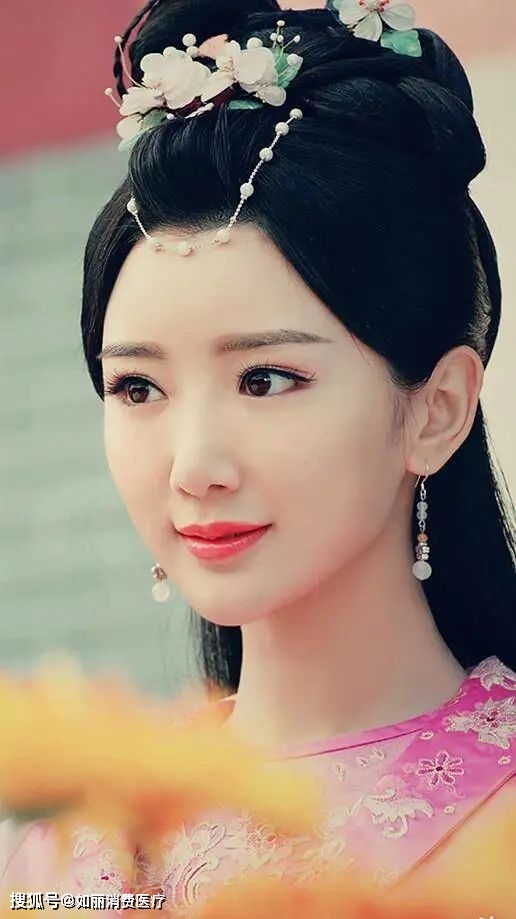 某些女明星,是真没戴美瞳!_眼睛_瞳孔_阚清子