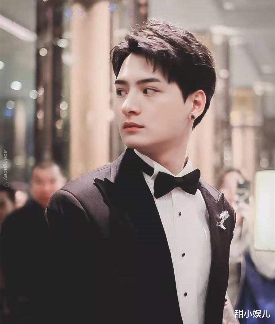 《一年生》中的暖暖学长:出道5年后,王慧侦已成泰娱全能艺人_krist