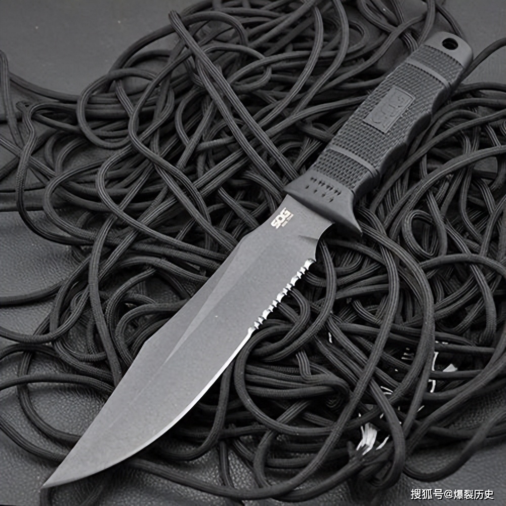 s37匕首由美国sog(哨格)特种刀具公司研制生产,原名knife 2000