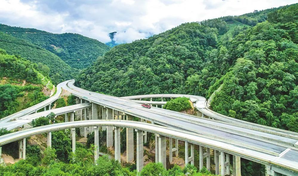 临清高速公路南美至孟定段建成通车_临沧_建设_云南