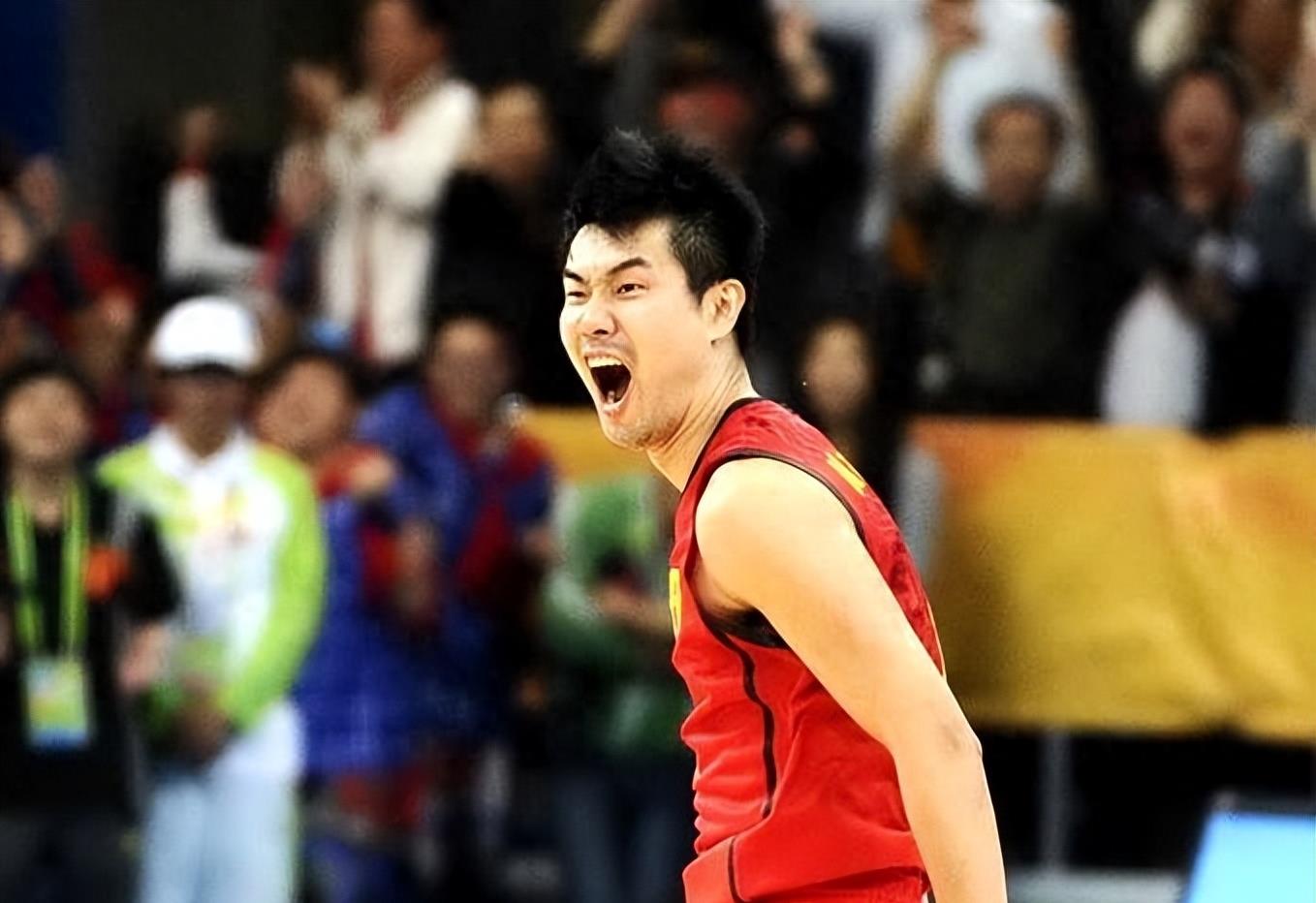 和周鹏,苏伟每人喝15瓶,姚明易建联也没少喝_比赛_自律_质疑