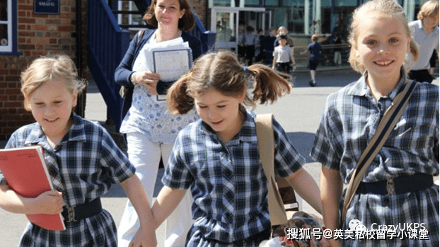 英国私立学校不管是哪个阶段的入学都是需要经过以下步骤