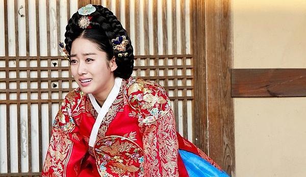 废妃尹氏-灰姑娘的童话故事,恶毒王妃的作死之路_尹起_宫廷_历史