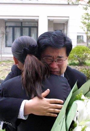 从李香兰到张国荣,从李政道到杨振宁,从余光中到李敖……曹可凡用敏锐