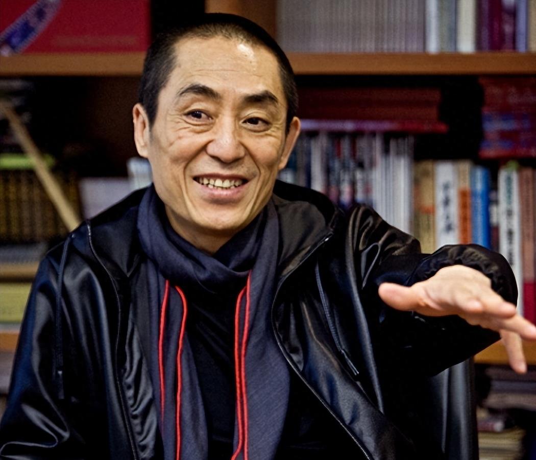 张艺谋与嫩模酒店过夜,事后面对记者采访,女方直言你情我愿?