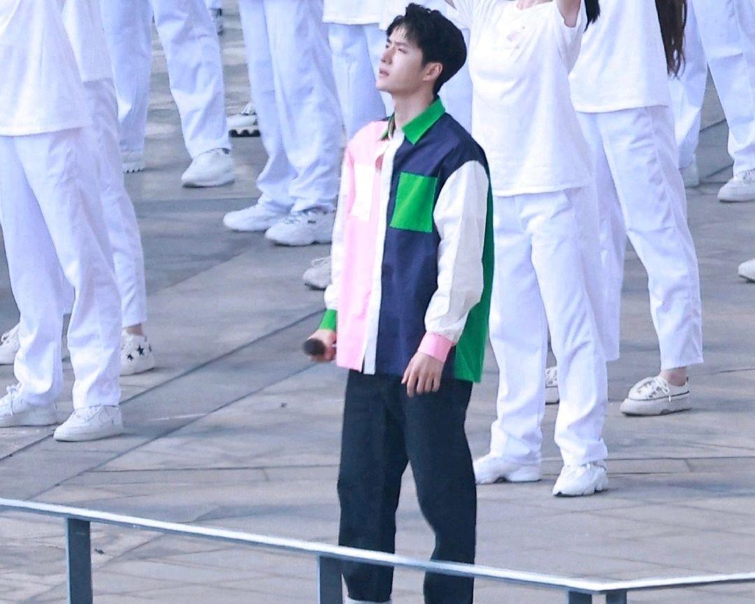 王一博献唱,杭州亚运会火炬传递主题曲,充满动感元气满满_运动_青春