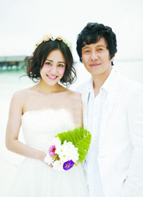 郑钧最终还是娶了刘芸,他的两个孩子,同父不同母,长相天差地别_章子怡