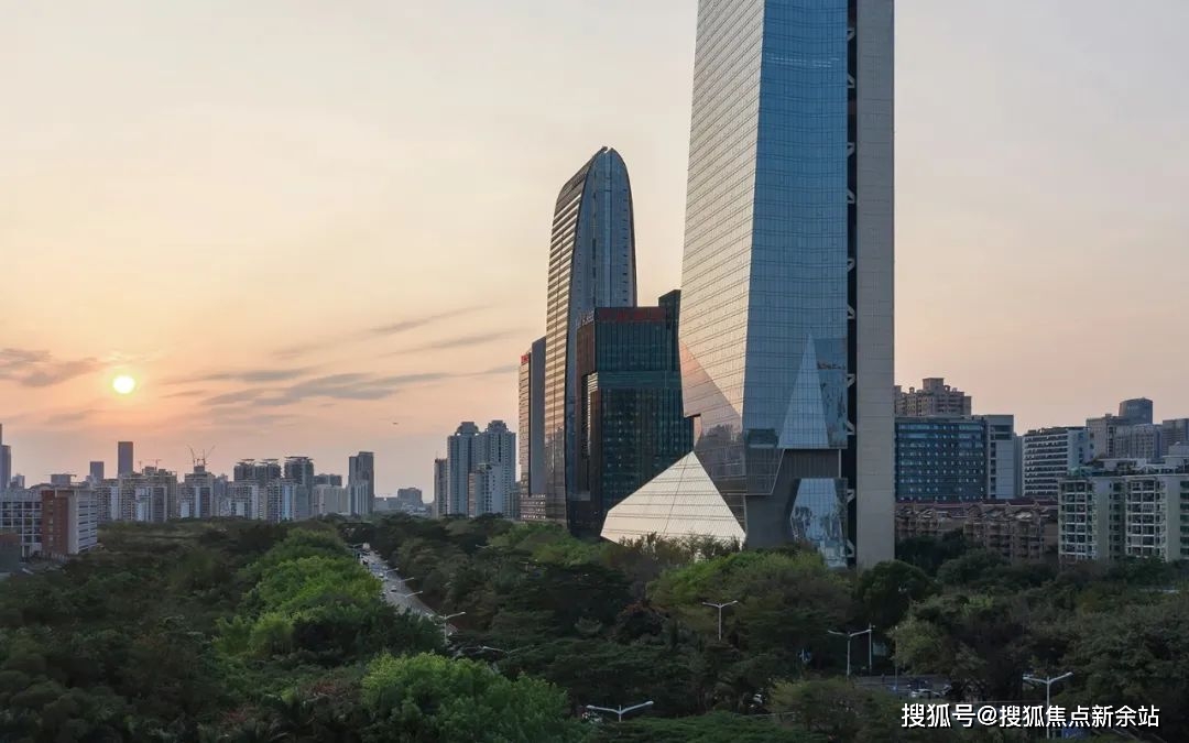汉京金融中心图片