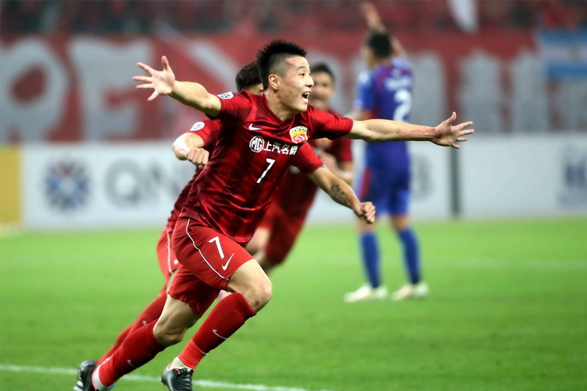 战叙利亚 国足应该换脸 挥刀斩武磊 把上港系球员都换掉_比赛_问题