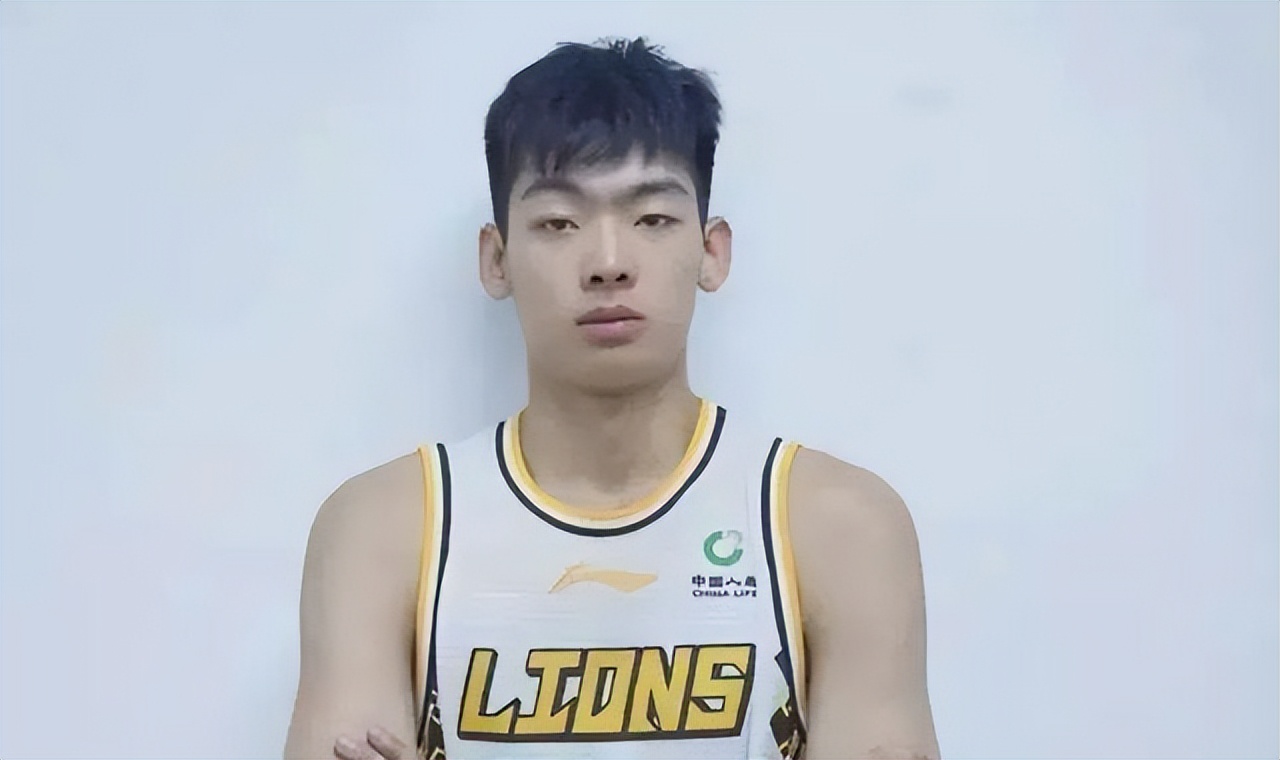 大心脏球员 王欣瑞:继林志杰之后广厦又出现一名全能锋线