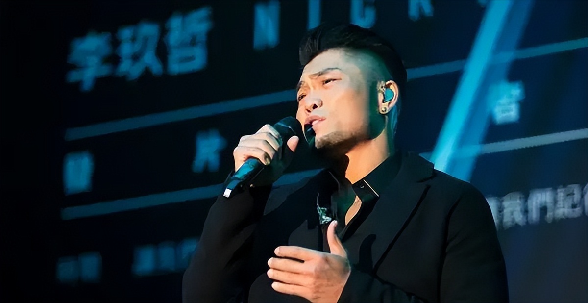 李玖哲:好听的音乐重新回到了世间,冲破了世俗的偏见和压抑.