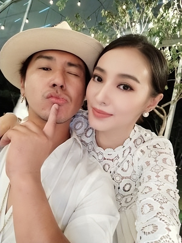 44岁欧弟陷入中年窘境,深夜买醉显凄惨,小8岁前妻生活依旧潇洒_事业