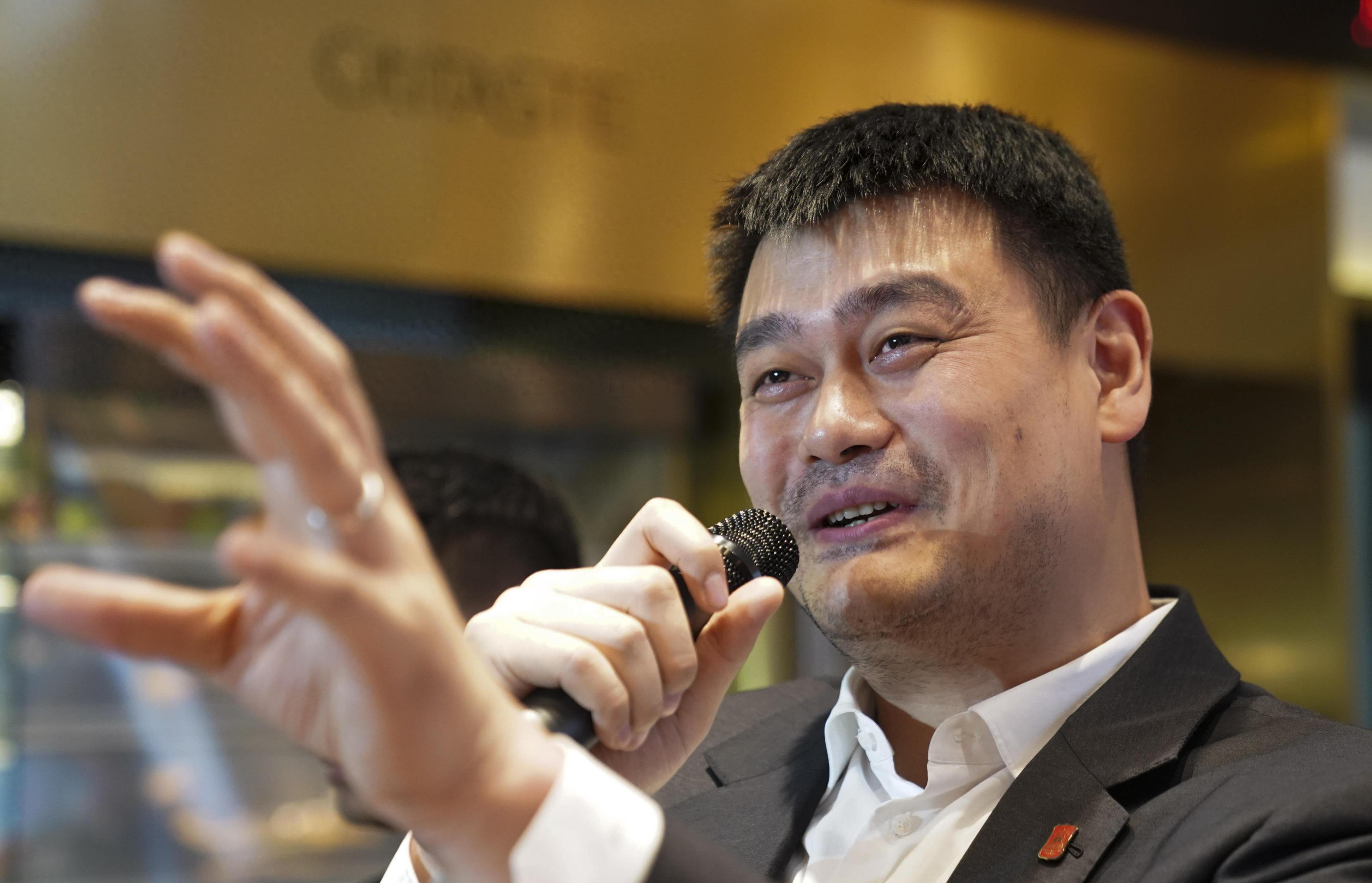 男篮2次无缘奥运会,姚明被推上风口浪尖_张雄_世界杯_中国篮球协会