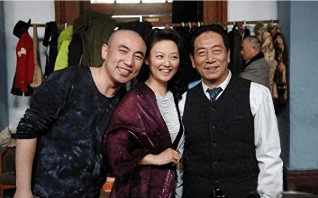 演员饶芯语:结婚8年丈夫76岁了,她的婚姻真的幸福吗_王奎荣_父母_机会