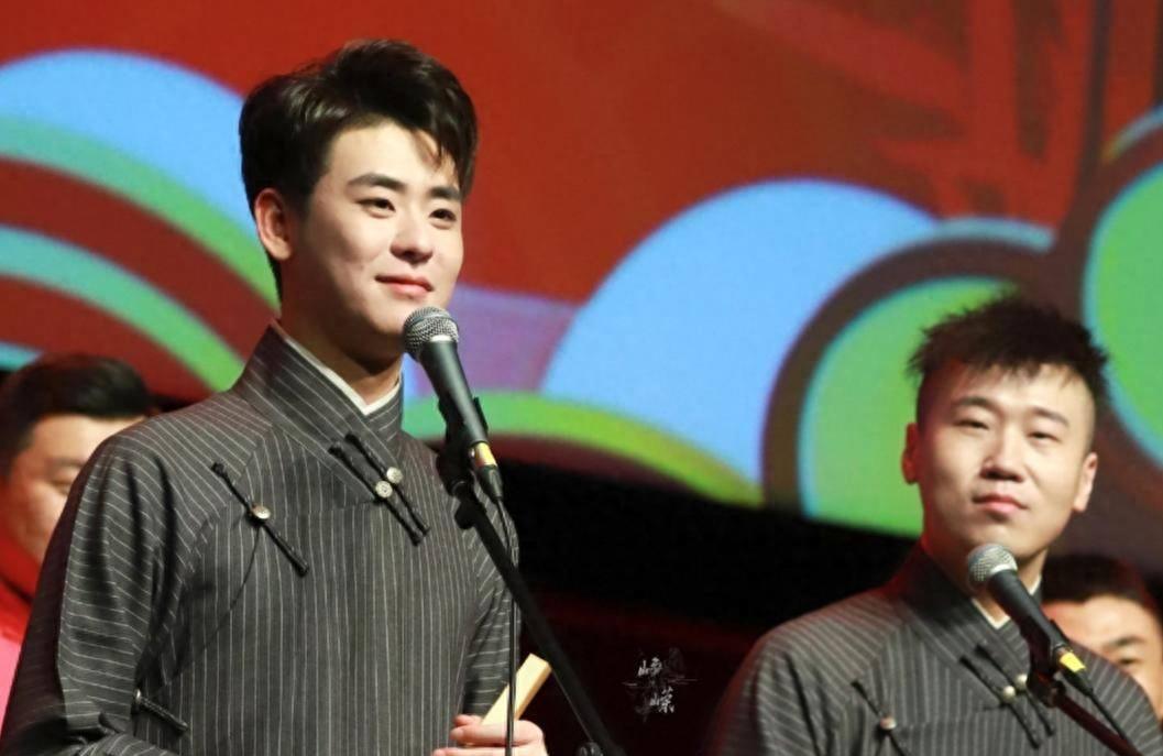 "大难不死"张云雷:20米高台坠落,郭德纲:坐轮椅我都教你_杨九郎_生活