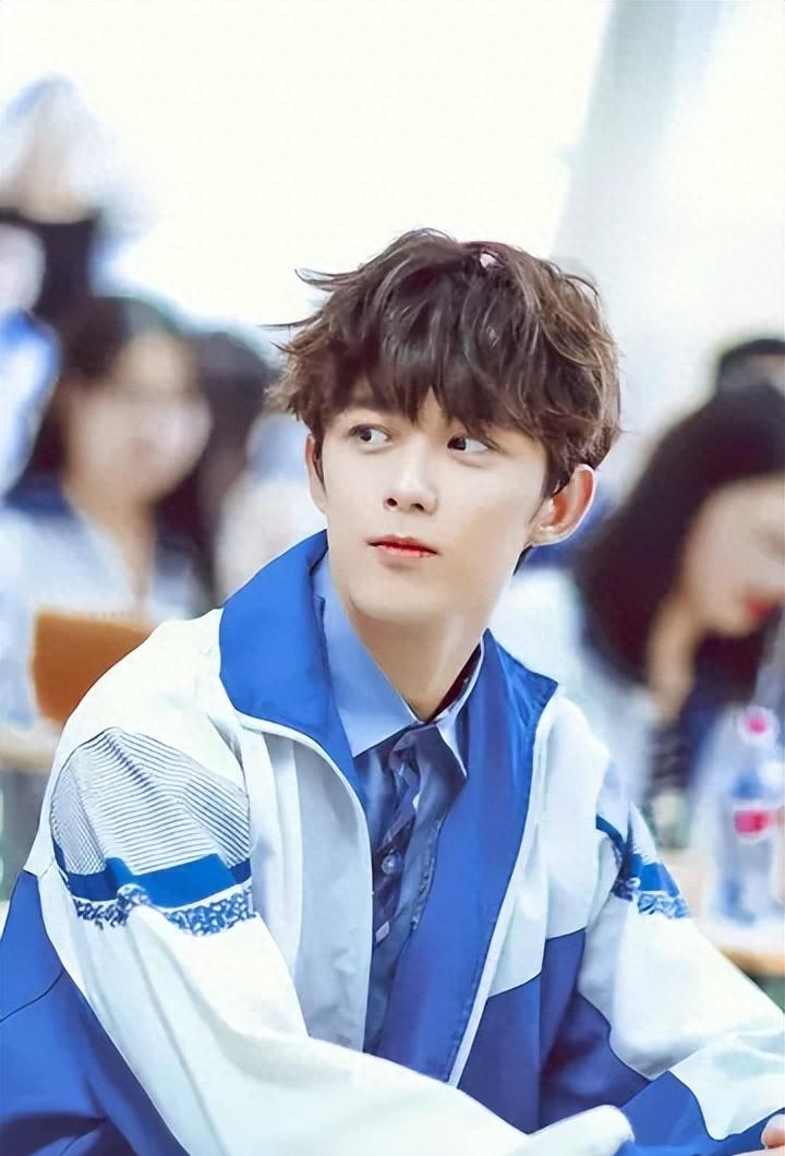 功夫不负有心人,吴磊最终以456分的成绩,考进了北京电影学院.