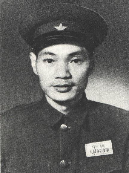 解放战争时期,著名的两广纵队由什么部队组成?后来去了哪里?