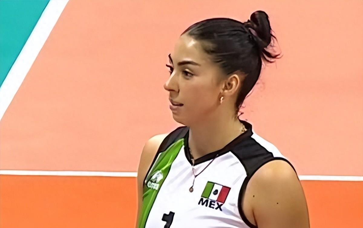 塞尔维亚女排派出主攻拉佐维奇,洛佐,辅攻阿列克谢,波波维奇,接应比耶