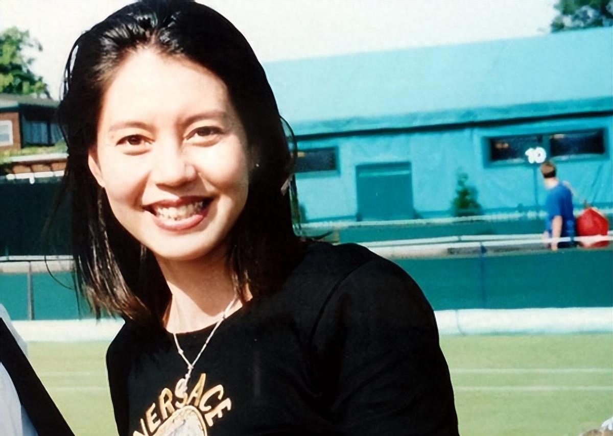 胡娜,比赛时寻求国外庇护,叛逃多年如今已再次回来捞金_时候_网球