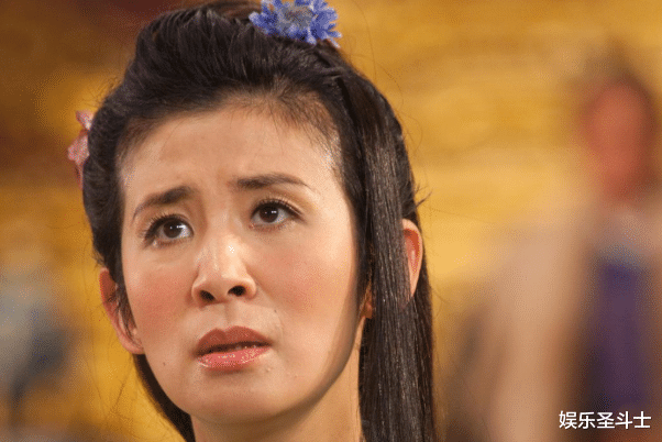 事业成功的吴君如,不仅是一个有实力的演员,更是一个特别的女人_时候