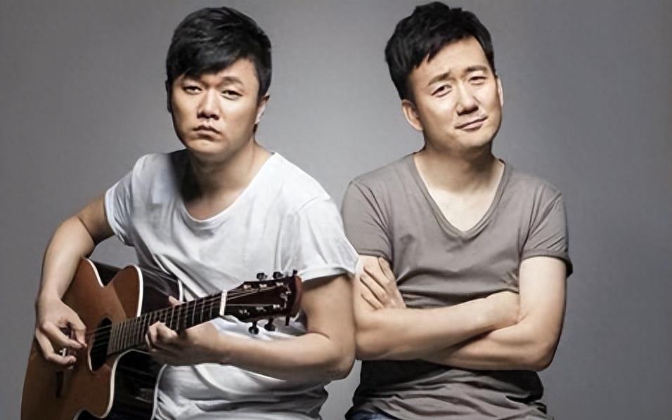 肖央还是"筷子兄弟"组合的成员吗?两人解散了吗?_作品_创作_才华