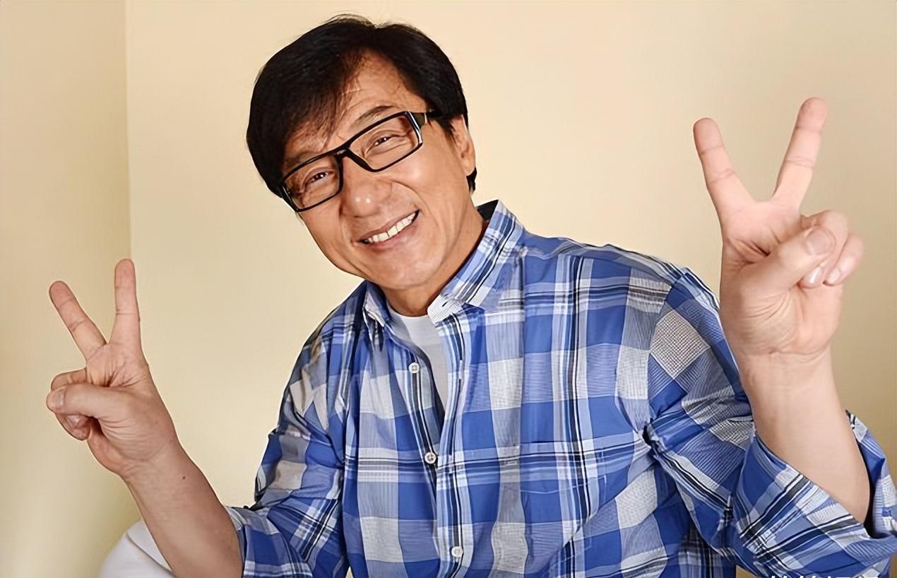 成龙:它是我一生中最大的遗憾,多次拒绝移民邀请,名利双收不快乐_发展