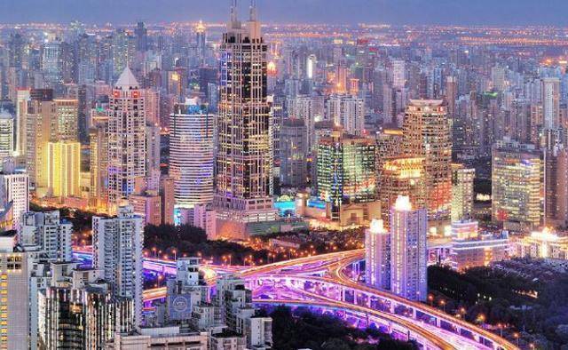 印度最发达的城市孟买,与中国的上海相比,孟买在什么水平?