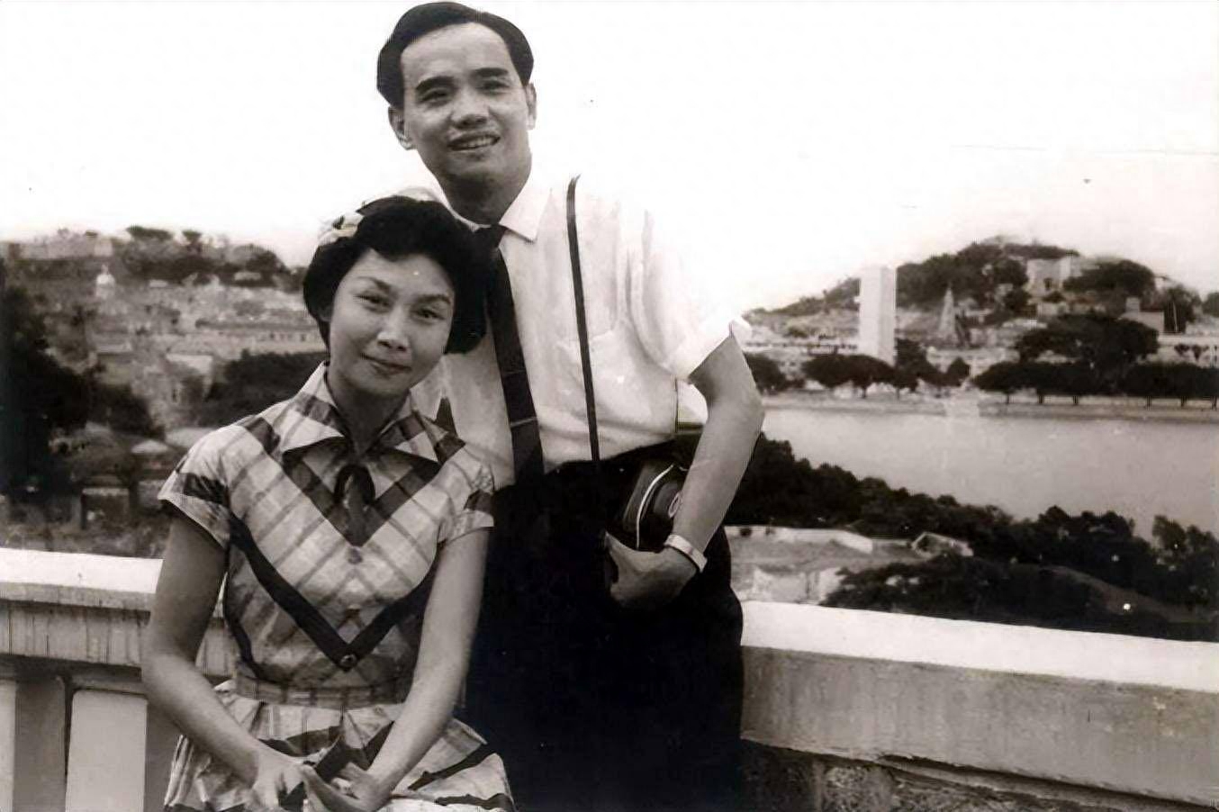 京剧名家杜镇杰:出身农村父亲残疾,他娶工人妻子,有个好岳父