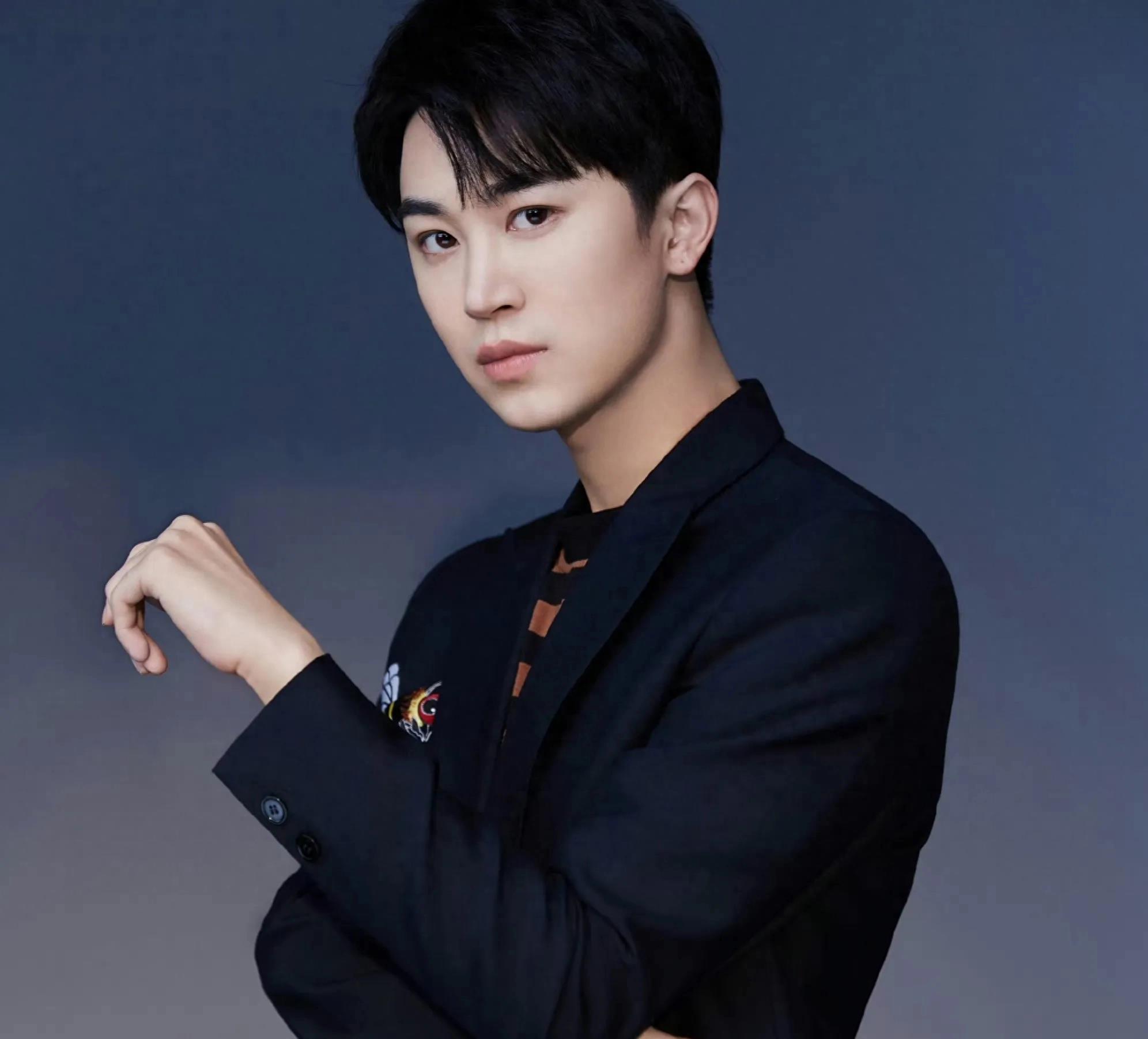 当然,除了二位主角的阵容,其余配角有李思琪,代超,马睿,朱戬,耿一正