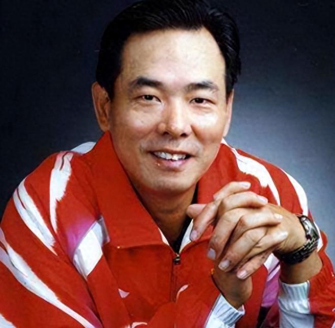 刘国梁恩师蔡振华,娶演员妻子,"铁血"外表下是一位模范丈夫_黄胜_乒乓