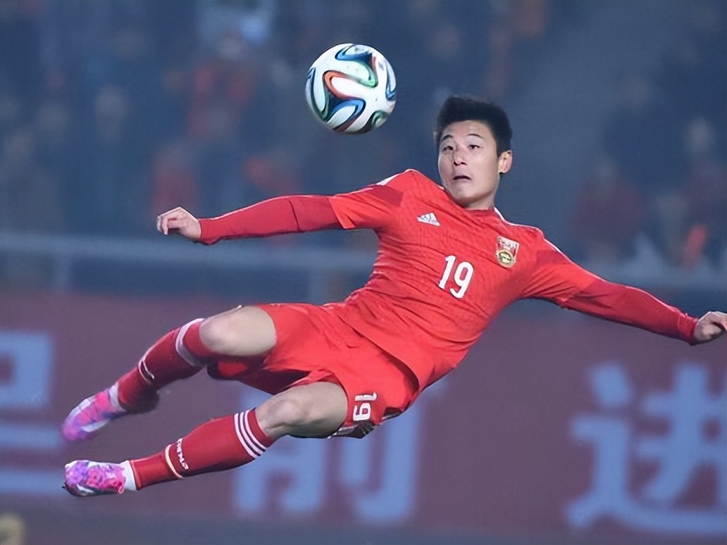 亚运会首秀进就了2个球00后小将陶强龙 会是下一个国足一哥武磊吗