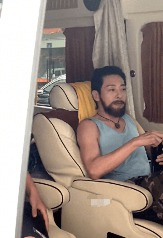 57岁吕颂贤一身腱子肉真撩人!