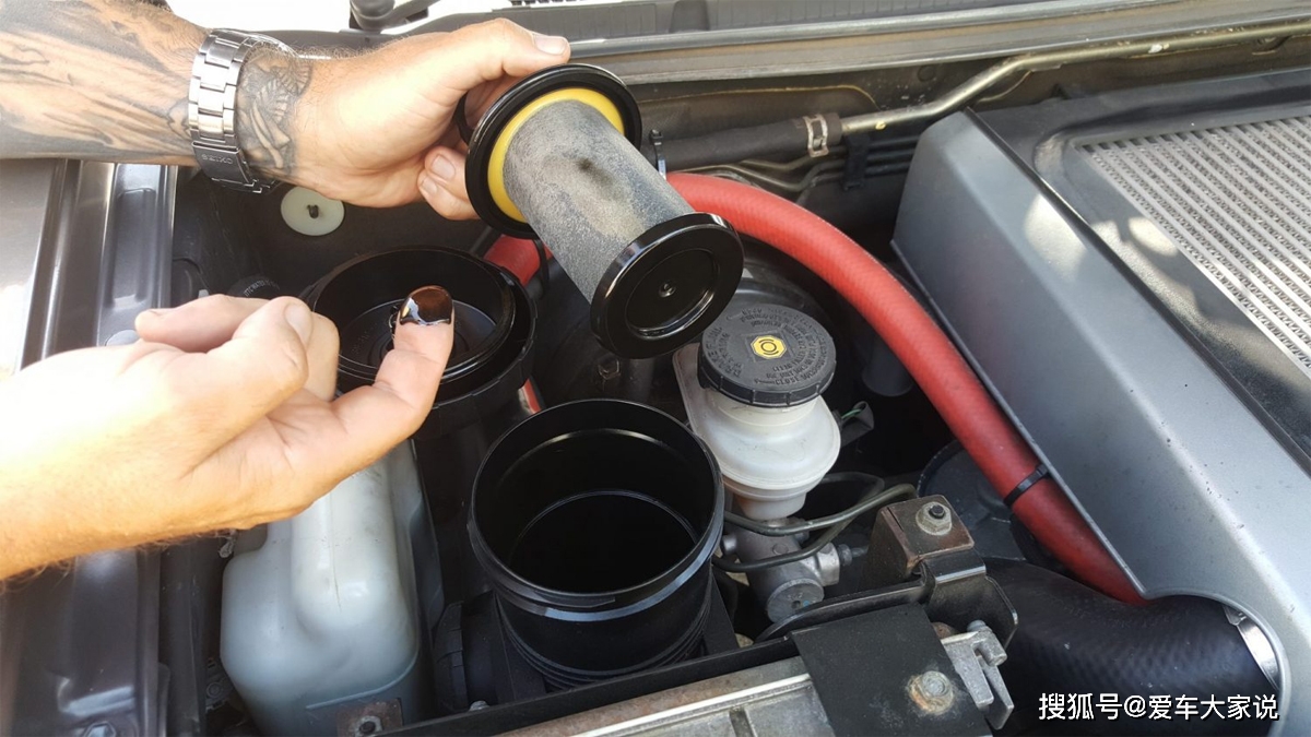 减缓积碳,改善烧机油:加装机油透气壶真有这么神奇吗?