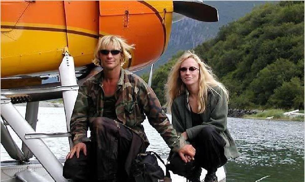 专家,与熊亲密接触13年,和女友露营时却被熊吃掉_提摩西·_灰熊_动物