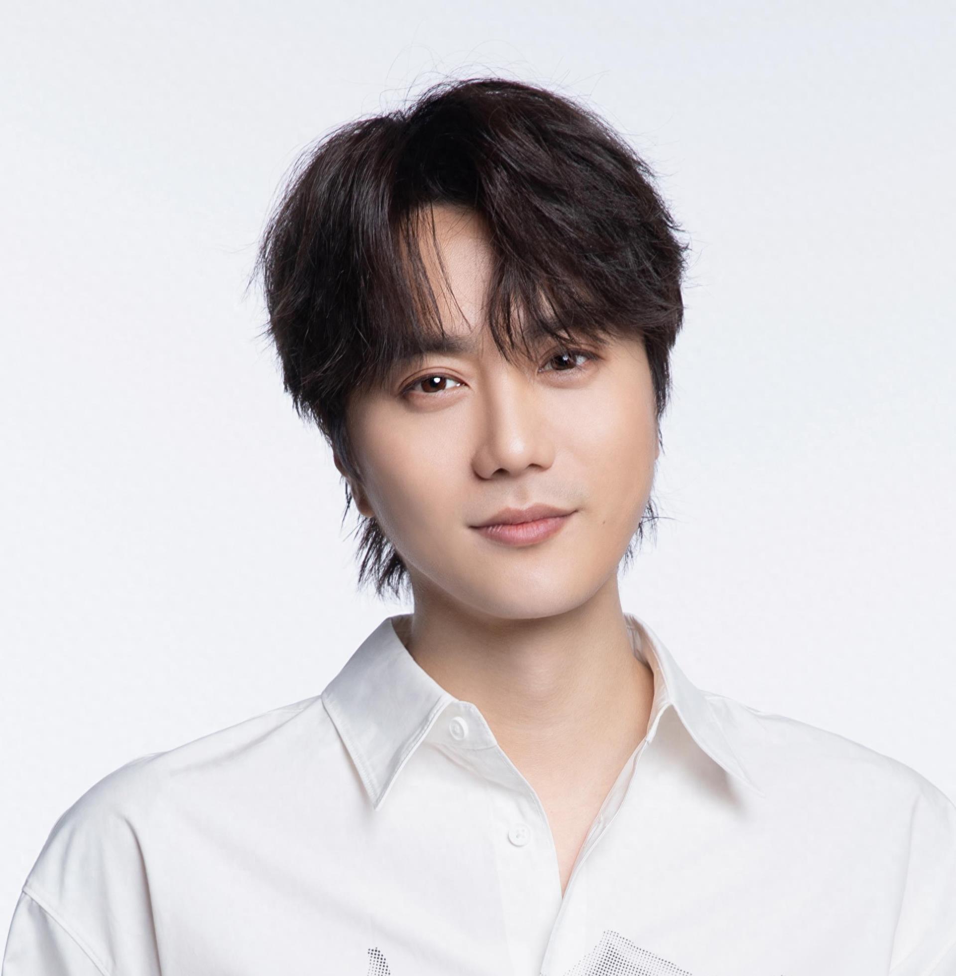 如今看07届快男:张远变婚庆歌手,苏醒成首富,陆虎才是最大赢家