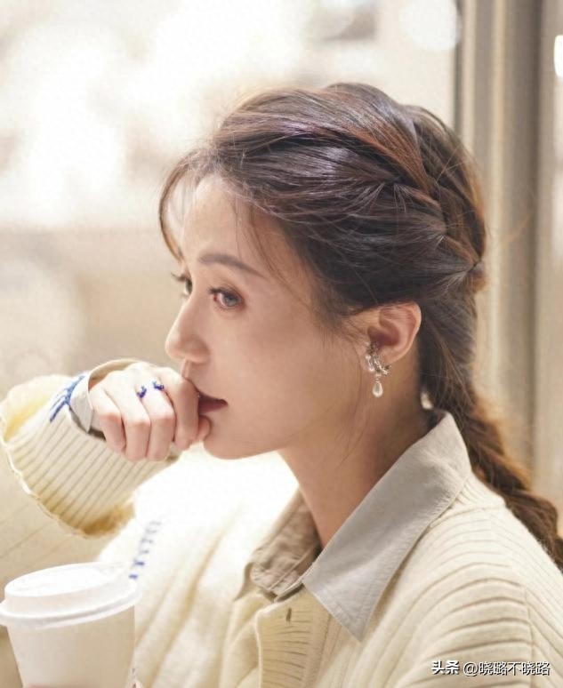 今年最流行这3种"扎发",洋气减龄特好看_发型_蝎子_女生