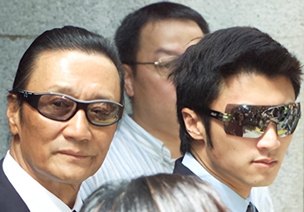包案"轰动香港,而这起事件的当事人不是别人,正是香港当红演员谢霆锋