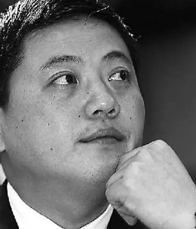 温州首富王均瑶胆大包天,中国包机第一人,去世后妻子改嫁司机?