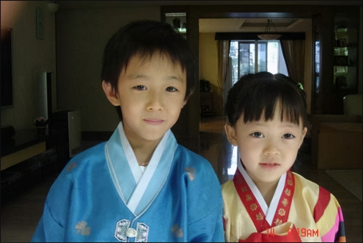 男子是圈中有名美男,女子曾为拍戏丢了孩子_希罗_崔秀宗_母亲