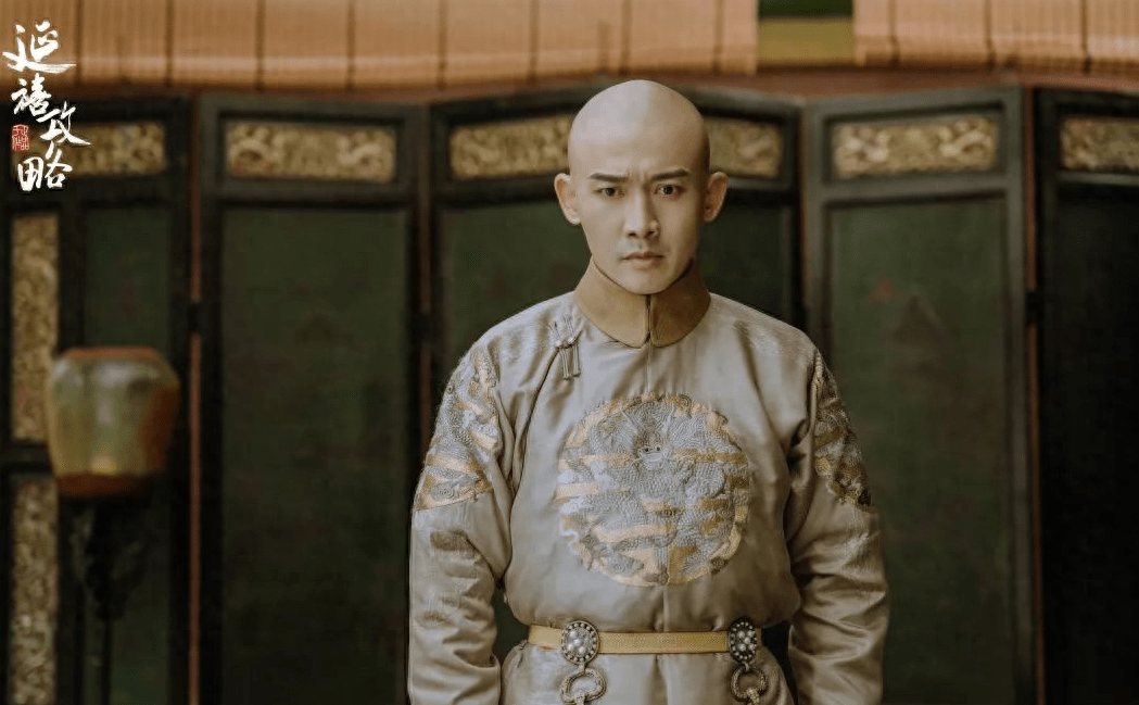 聂远年轻时候也是红有名的男演员,有《上错花轿嫁对郎》《雪山飞狐》